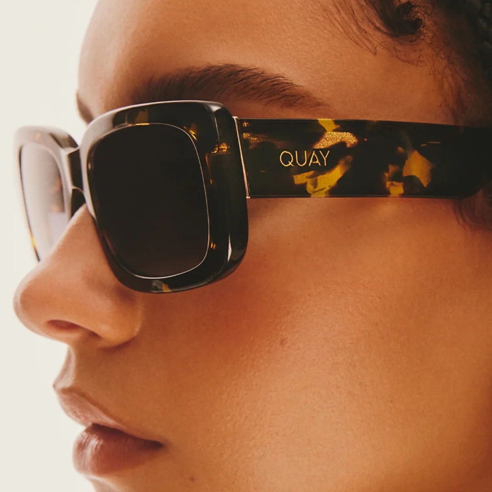 Quay Yada Yada Tortoise/Smoke Sunglasses - Picture 9 of 9